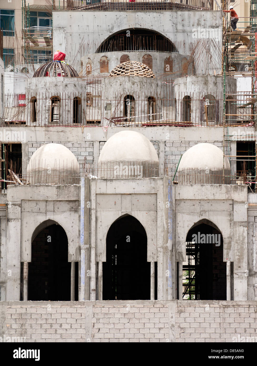 Construction de nouvelle mosquée dans quartier résidentiel de Marina de Dubaï Émirats Arabes Unis Banque D'Images