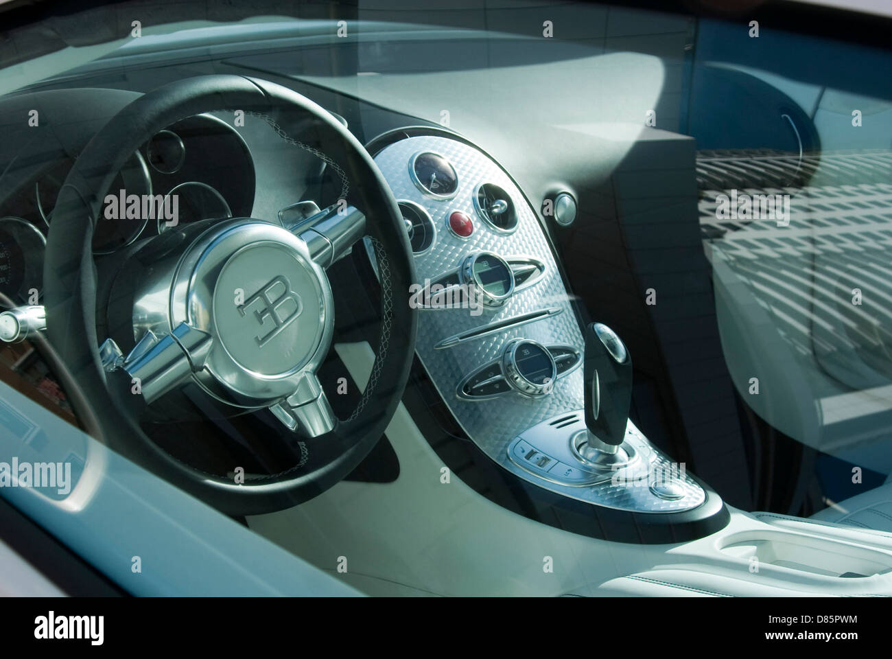 Vue de l'intérieur de Bugatti Veyron EB Sportscar Banque D'Images