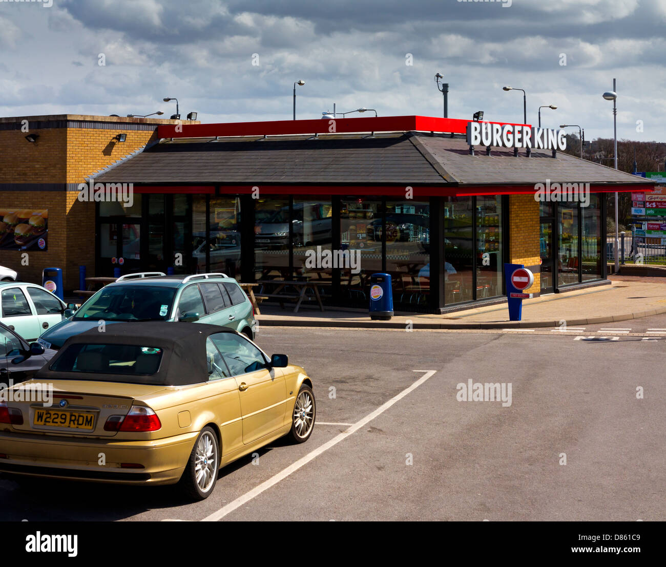 Dur dans le fast-food Burger King dans le centre-ville de Mansfield Nottinghamshire England UK Banque D'Images