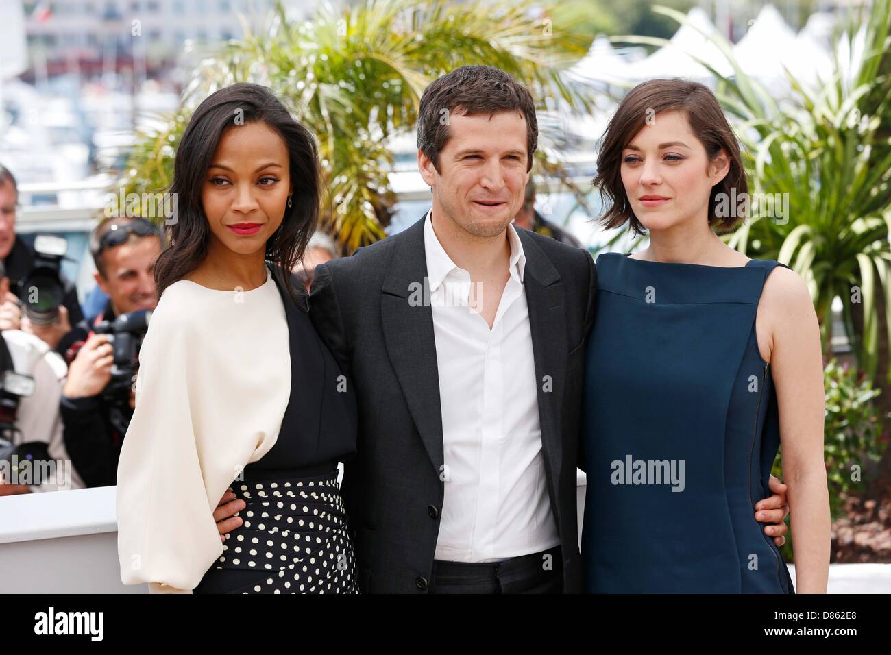 20 mai 2013 cannes ca france zoe saldana guillaume canet marion cotillard liens de sang photocall 66e festival de cannes cannes france 20 mai 2013 image credit c roger harvey photos zumapress com globe photo stock