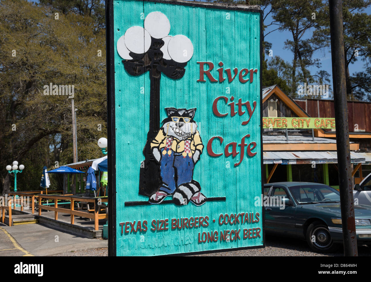River City Cafe signe sur le bord de l'Autoroute, Mickey Spillane Pawleys Island, SC, États-Unis d'Amérique Banque D'Images