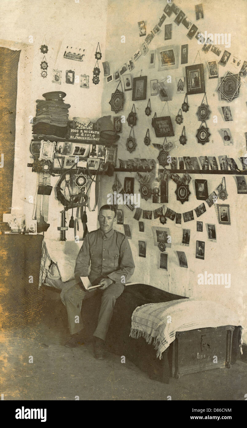 Digs pour un soldat britannique Banque D'Images