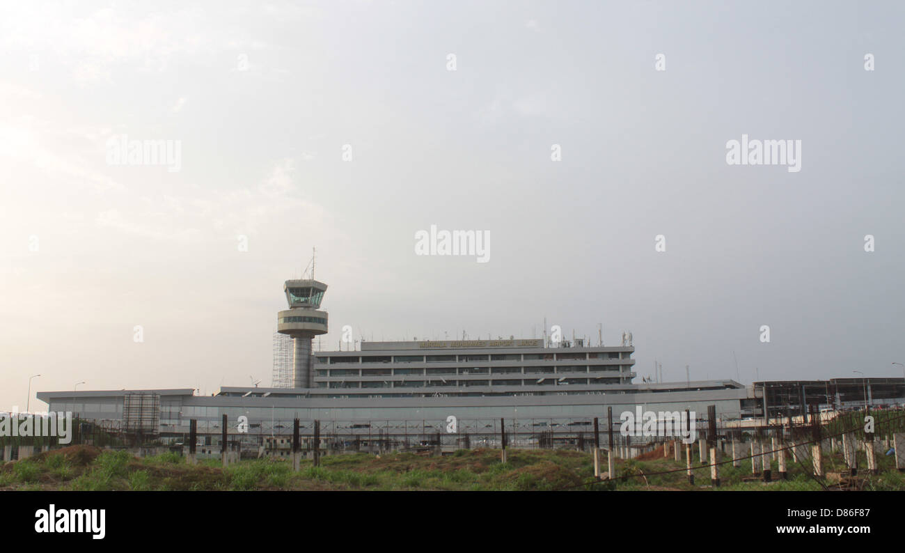 La partie frontale de l'aéroport international Murtala Muhammed de Lagos, au Nigeria, en cours de rénovation à Lagos. Banque D'Images