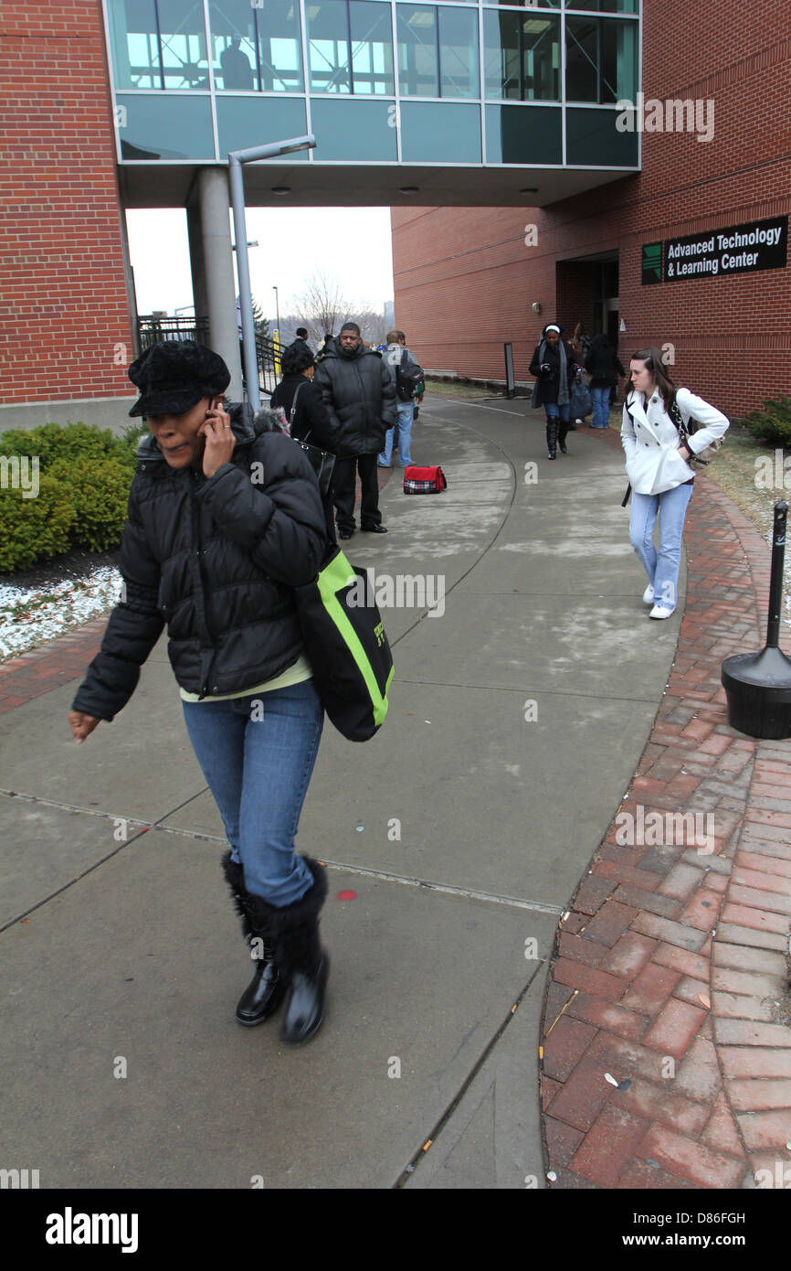 Les étudiants plus vieux bâtiment du campus de l'Université CincyState Cincinnati (Ohio) Banque D'Images