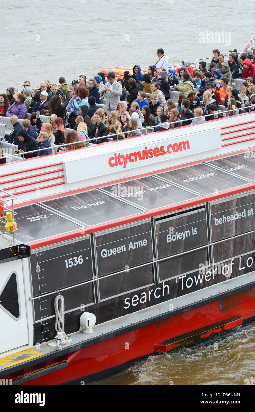 City Cruises un bateau sur la Tamise à Londres, au Royaume-Uni. Banque D'Images