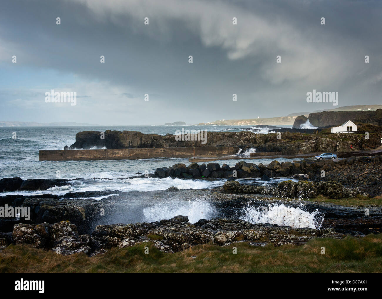 Dunseverick Harbour Banque D'Images