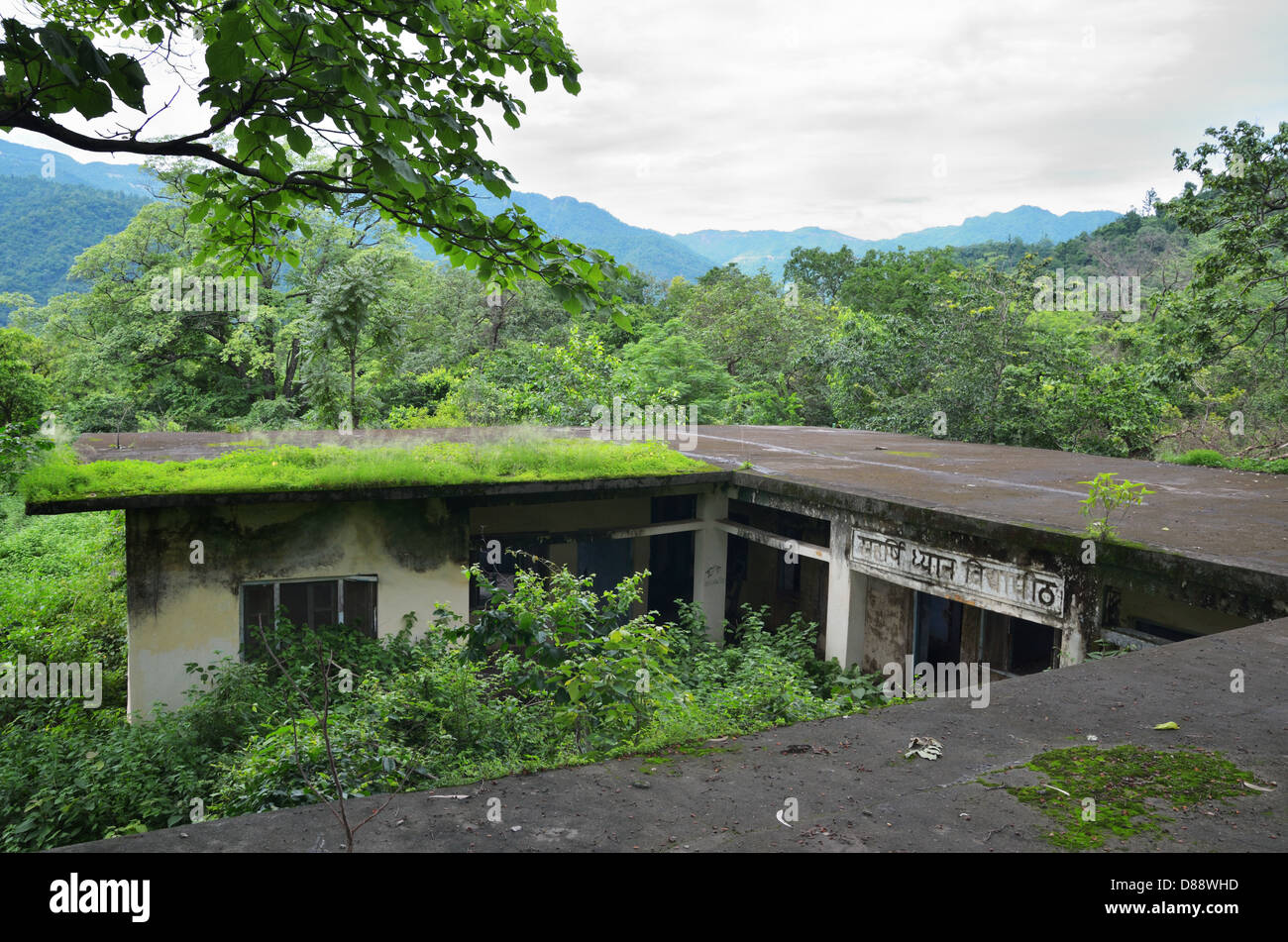 Logement où les Beatles, vivaient dans l'Ashram de Maharishi Mahesh Yogi (Beatles) Ashram, Rishikesh, Inde - 19 août 2012 Banque D'Images