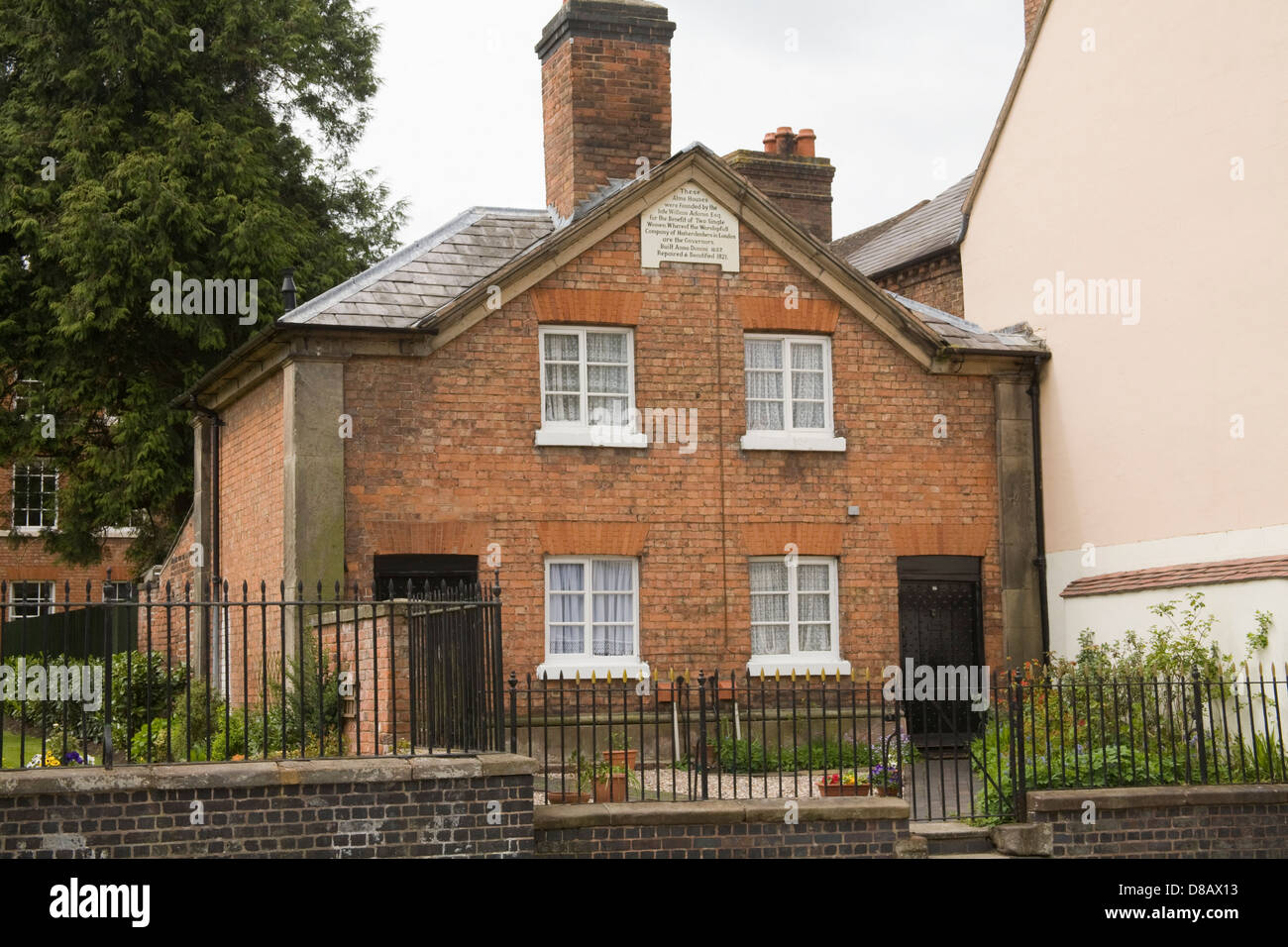 Newport Shropshire Angleterre Alms maisons construites par William Adams 1657 pour deux femmes célibataires Banque D'Images