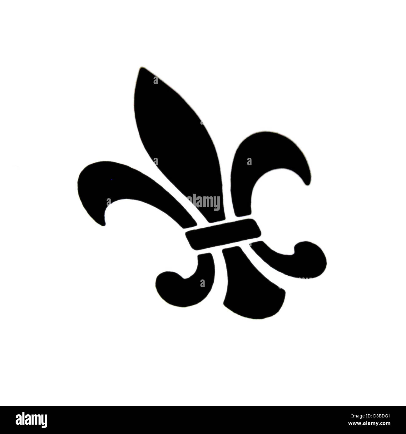 La fleur de lis est un symbole stylisé de fleur de lys souvent utilisé en héraldique et en architecture. Son design comporte trois pétales, représentant la pureté et la lumière, et il est communément associé à la royauté française et aux familles nobles. Banque D'Images