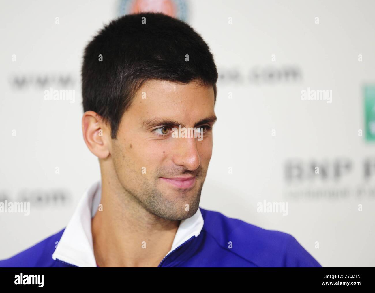 24 05 2013 Paris France. Novak Djokovic Srb Roland Garros tennis open publication presse et dessiner. Banque D'Images