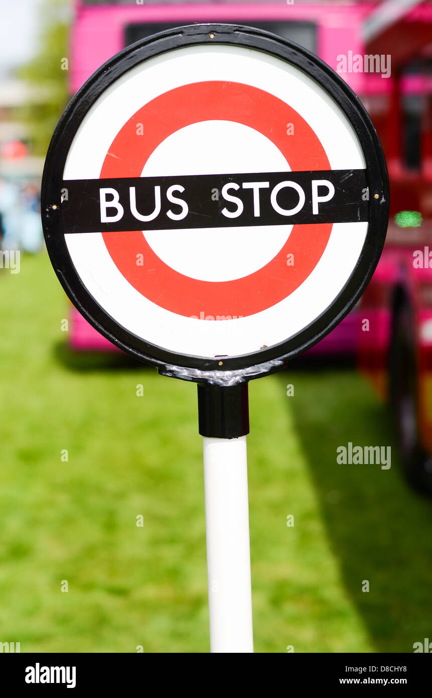 Signe de l’arrêt de bus. Banque D'Images