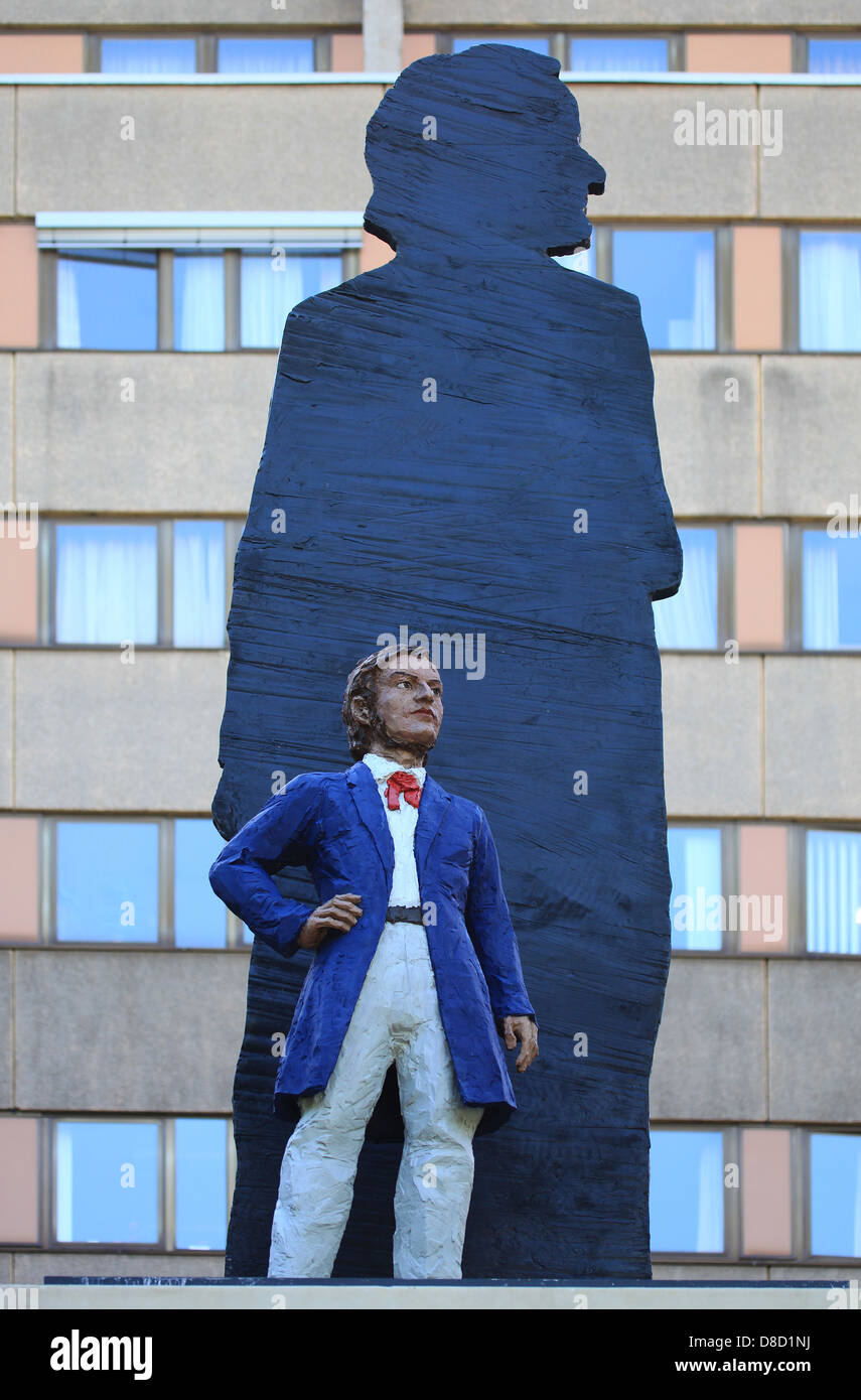 Le monument de Richard Wagner par Stephan Balkenhol à Leipzig, la ville natale du célèbre compositeur allemand. Leipzig, Allemagne. Banque D'Images