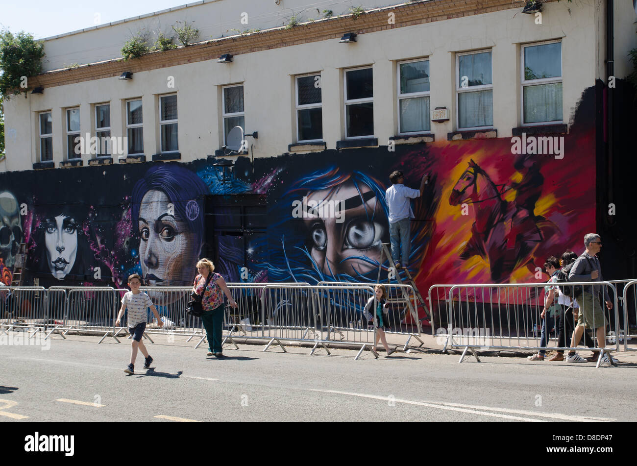 Bristol, Royaume-Uni. 26 mai, 2013. Upfest - chaque année un festival d'art de rue qui a eu lieu le et autour de North Street, Bedminster, Bristol. Credit : Duravitski/Alamy Live News Banque D'Images