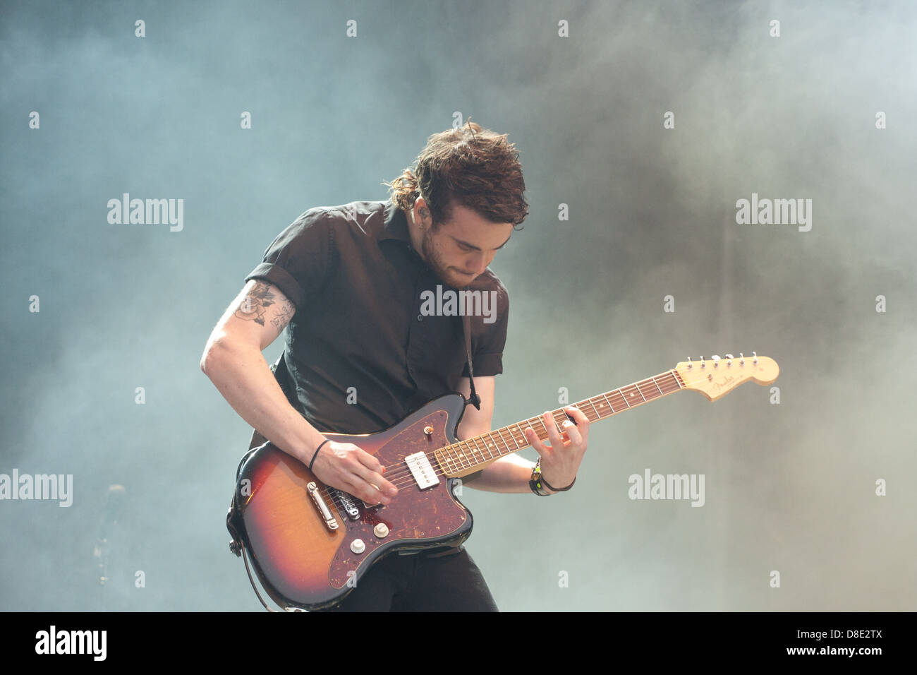 Paramore's Taylor York à la guitare à Radio1's un grand week-end à Derry, Irlande du Nord Banque D'Images