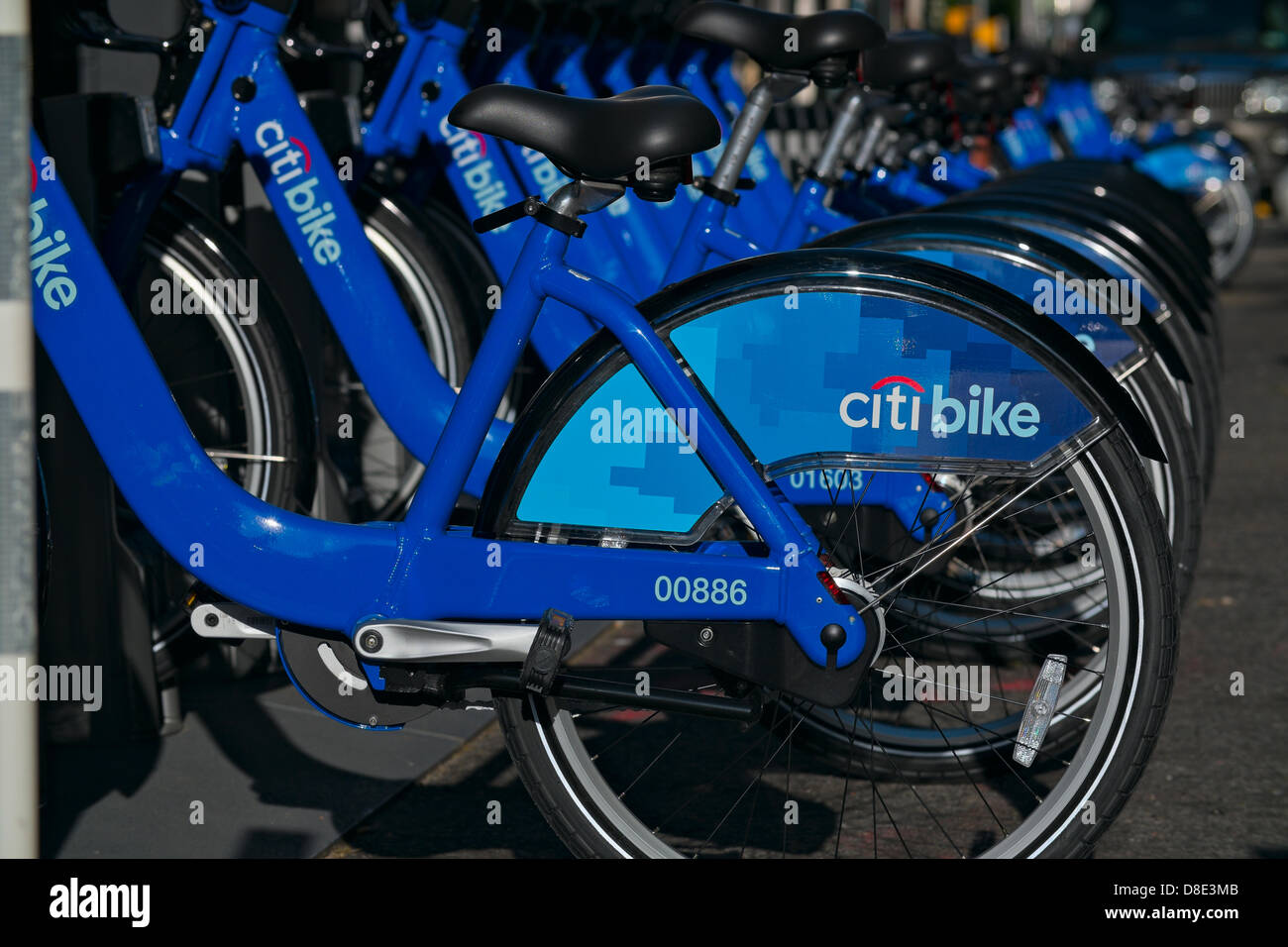 New York, NY, US. 26 mai, 2013. Bicyclettes à Brooklyn sont prêts pour le début de New York City's programme de partage de vélos le 27 mai. En vertu de la CITI Bike programme, dont le principal commanditaire est Citibank, 6 000 vélos sur 300 stations à Manhattan et Brooklyn seront disponibles pour la location par des personnes d'au moins 16 ans. Crédit : Joseph Reid/Alamy Live News Banque D'Images