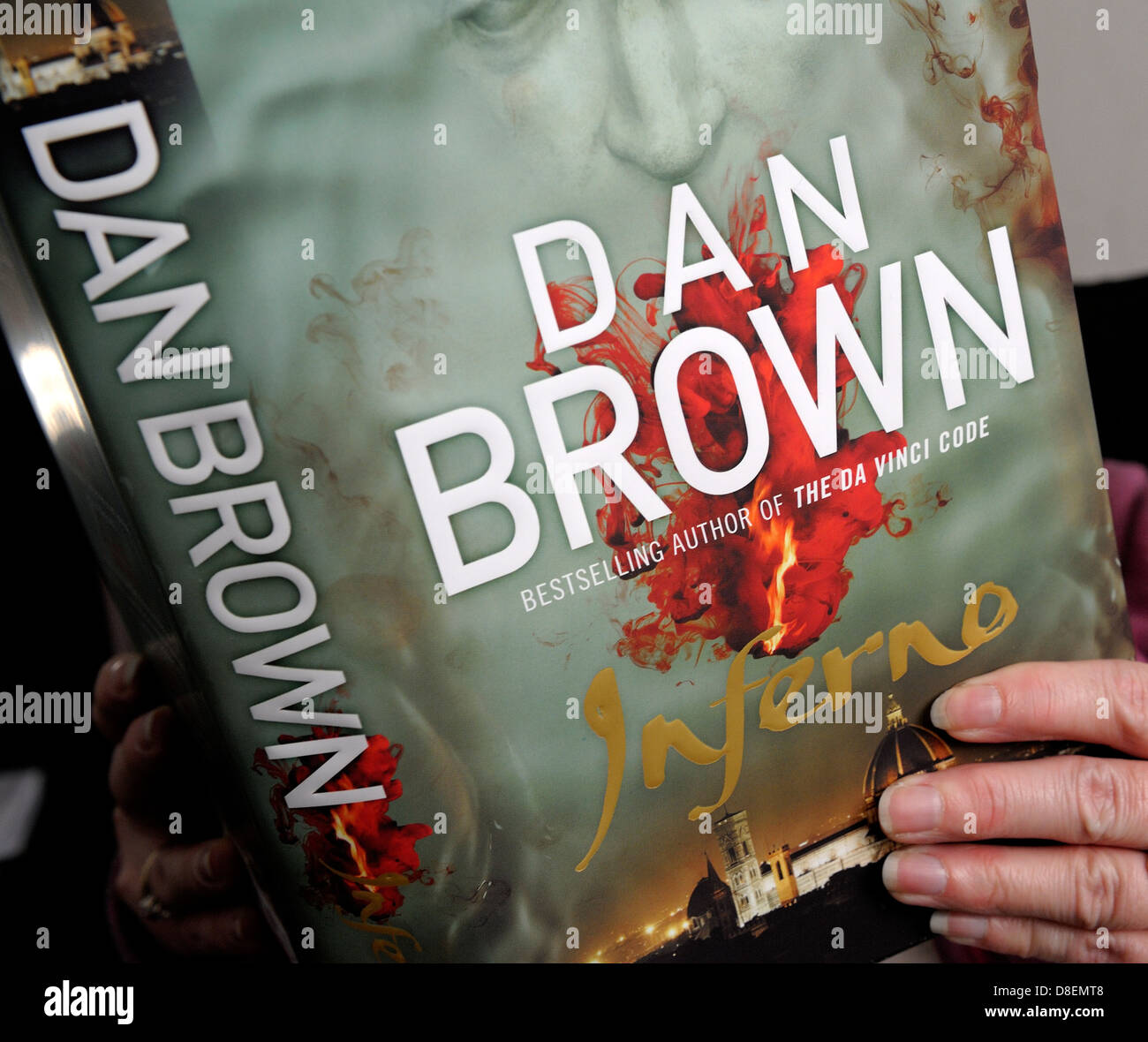 Couverture du livre de Dan Brown Inferno Banque D'Images