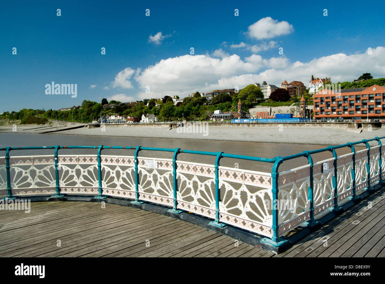 Penarth front de mer depuis la jetée, Vale of Glamorgan, Pays de Galles. Banque D'Images