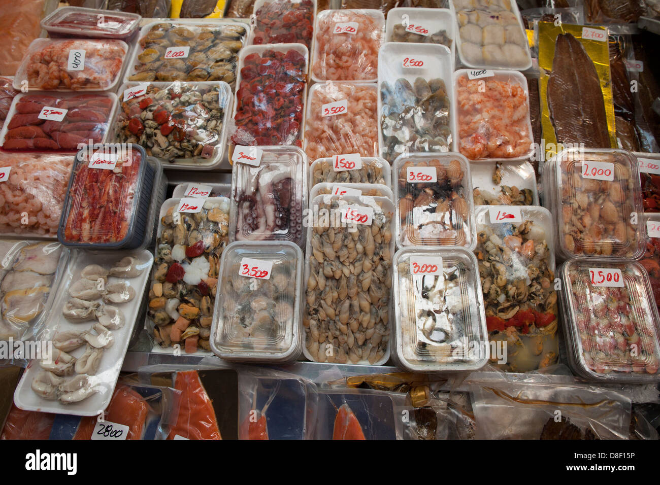 Marché de Fruits de mer à Puerto Montt, Chili Banque D'Images