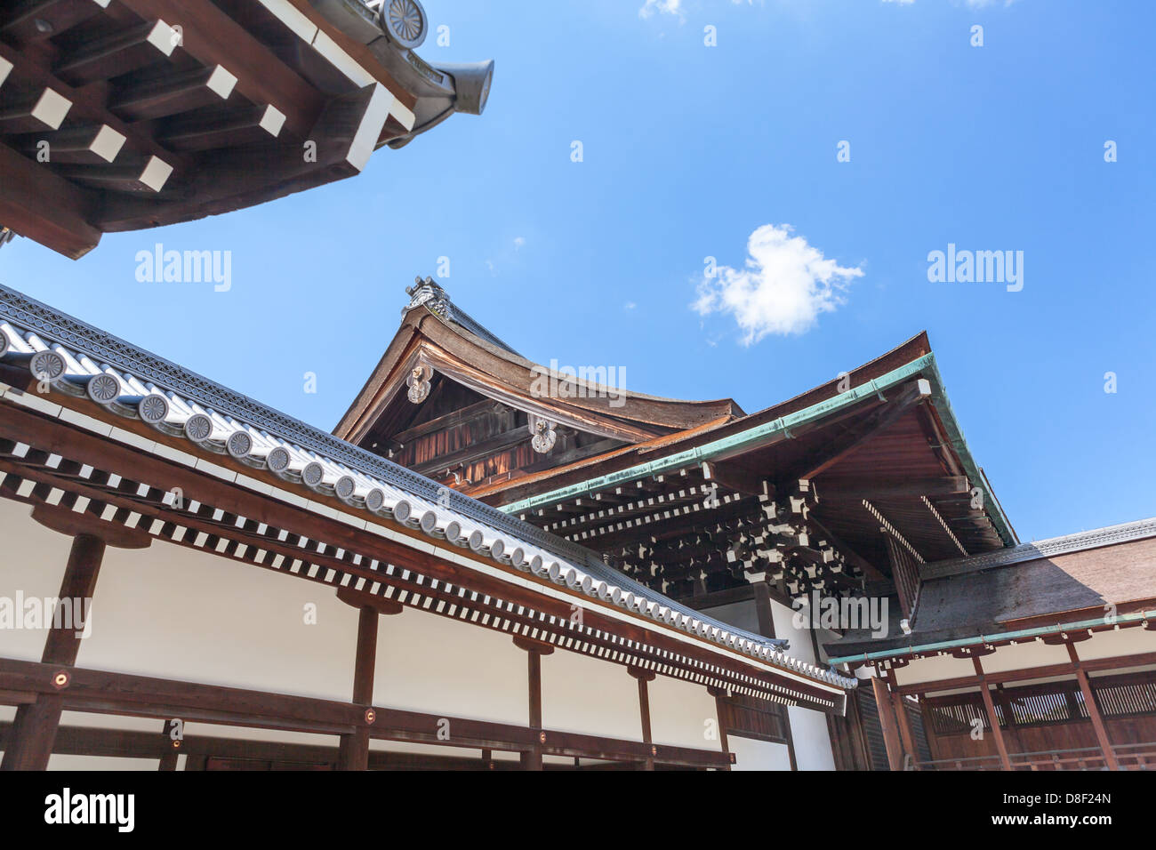 Les bâtiments en bois, Ogakumonjo Kemarinoniwa Kogosho et sur site. Palais impérial de Kyoto, Japon Banque D'Images