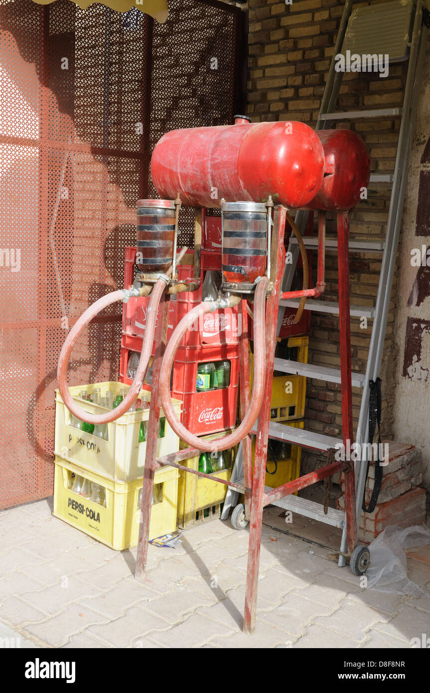 Petite station essence à Tozeur Tunisie Banque D'Images