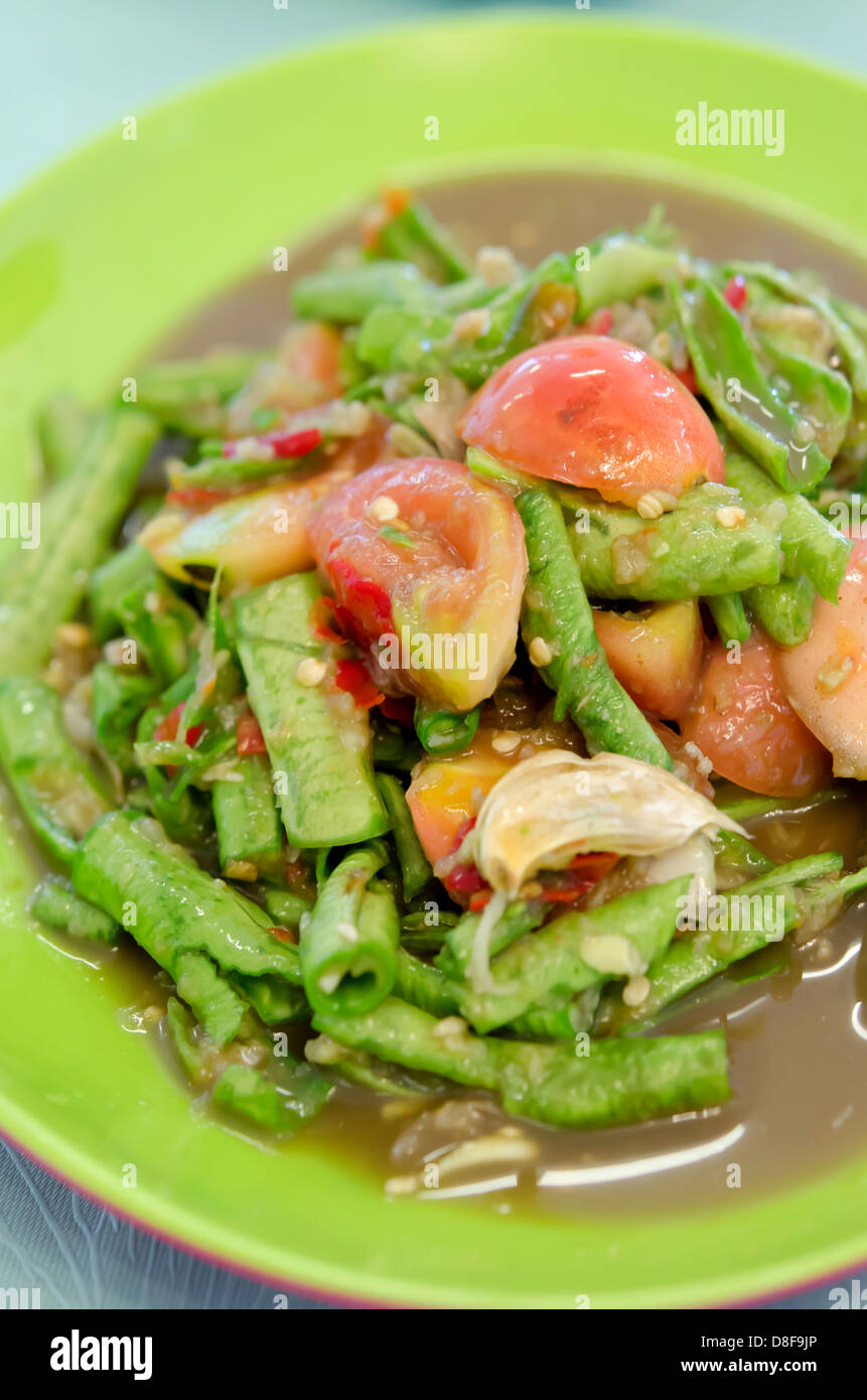 Close up épicé salade de niébé, la cuisine asiatique Banque D'Images