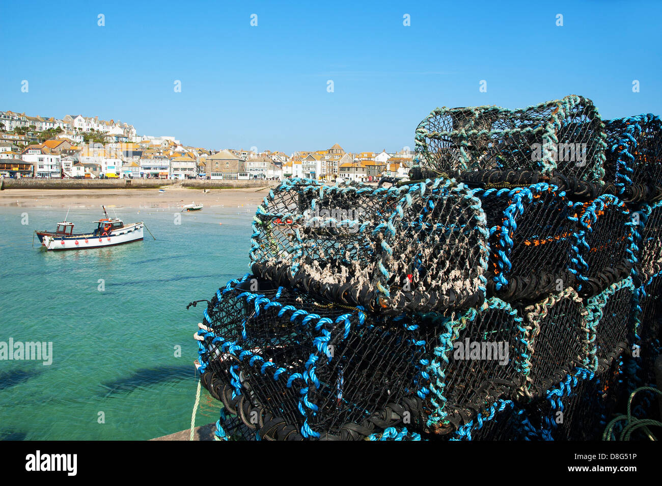 Des casiers à homard sur le port de St Ives, à Cornwall, UK Banque D'Images