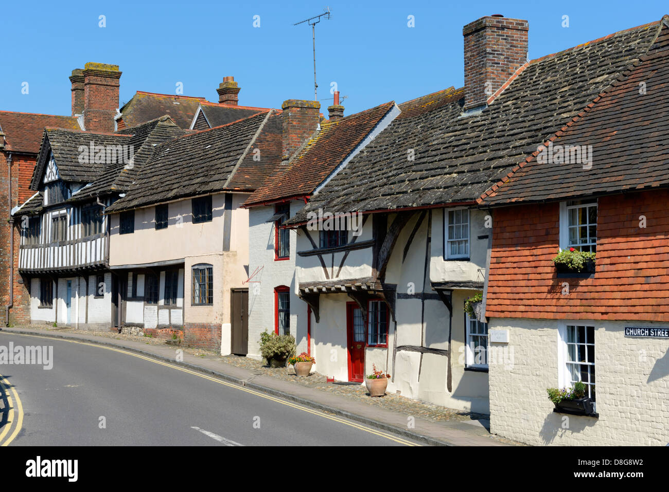 Les chalets et l'école de grammaire sur la rue Church, Worthing, West Sussex, UK Banque D'Images