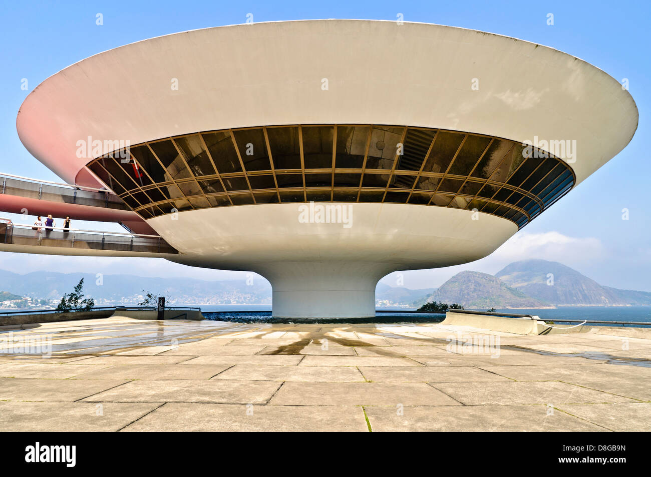 Musée d'Art Contemporain de Niterói par l'architecte Oscar Niemeyer Banque D'Images
