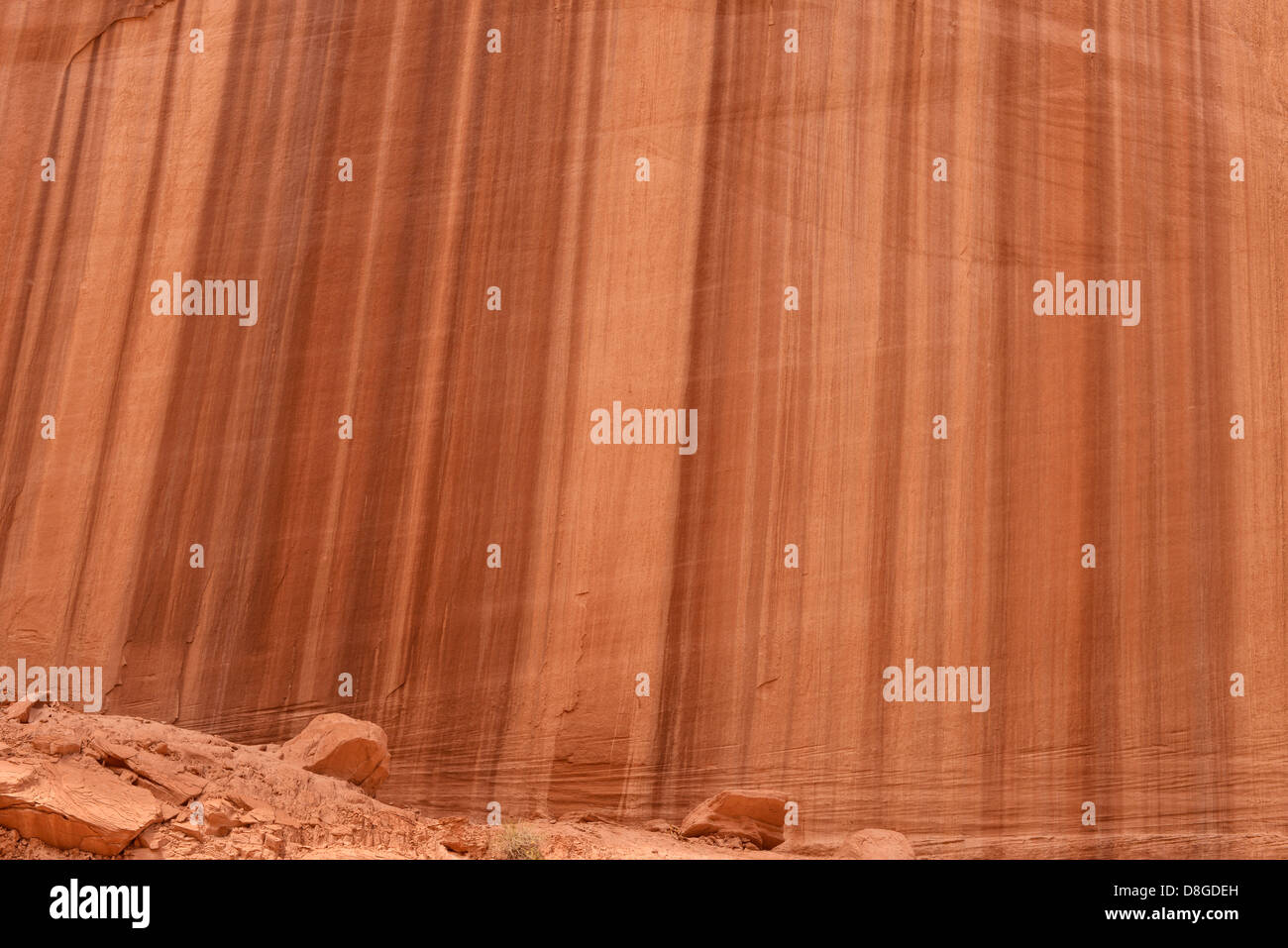 Vernis du désert sur une falaise dans le sud de l'Utah. Banque D'Images