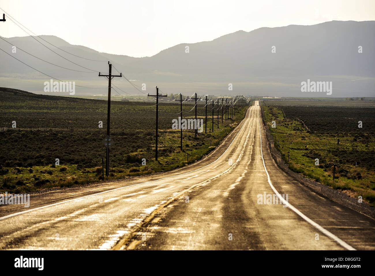 L'autoroute 36 dans la région du Grand Bassin de l'Utah. Banque D'Images