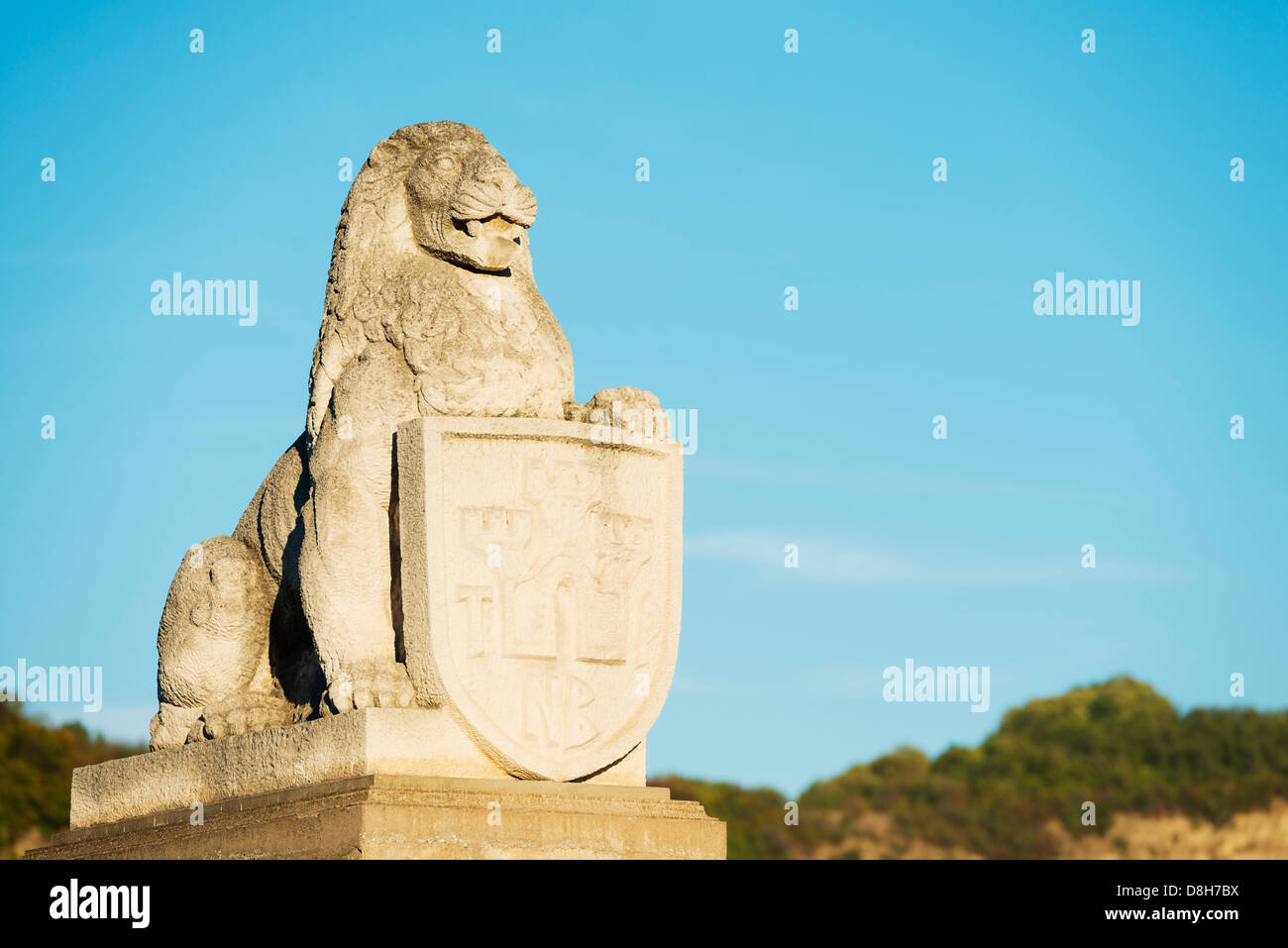 L'Europe, la Bulgarie, Veliko Tarnovo, Forteresse Tsarevets, lion statue Banque D'Images