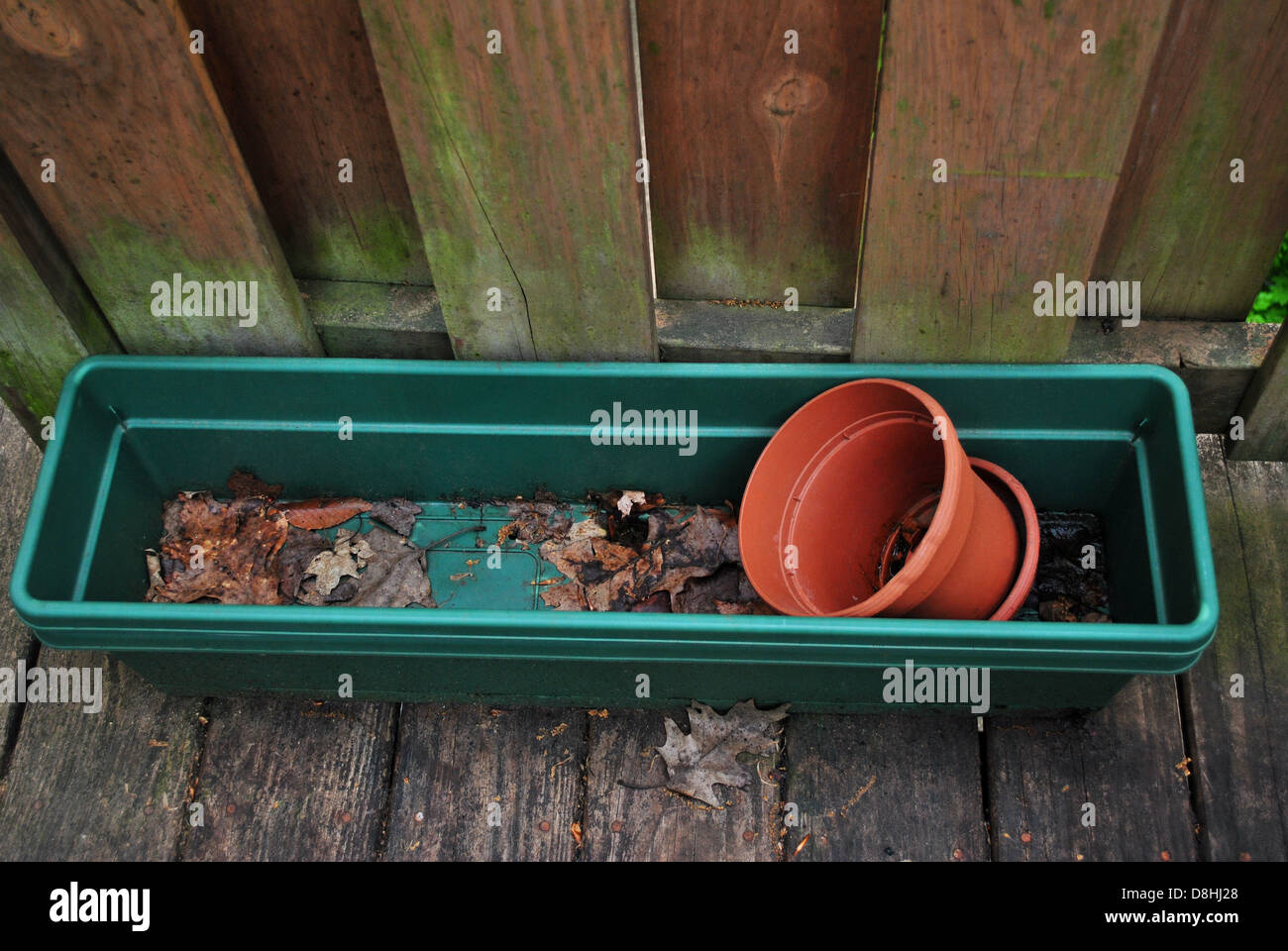 Pots abandonnés sale Banque D'Images