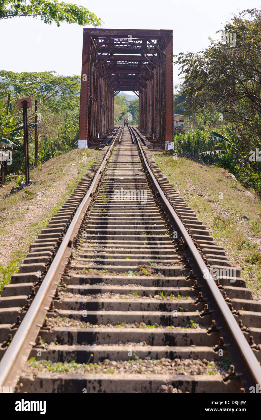 Pont de chemin de fer, Sancti Spiritus, Cuba, Caraïbes Banque D'Images