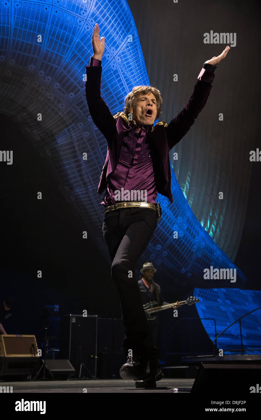 Mick Jagger, chanteur des Rolling Stones effectue pendant leur '50 et le décompte' tour à Toronto, Ontario, Canada. 052513 Banque D'Images