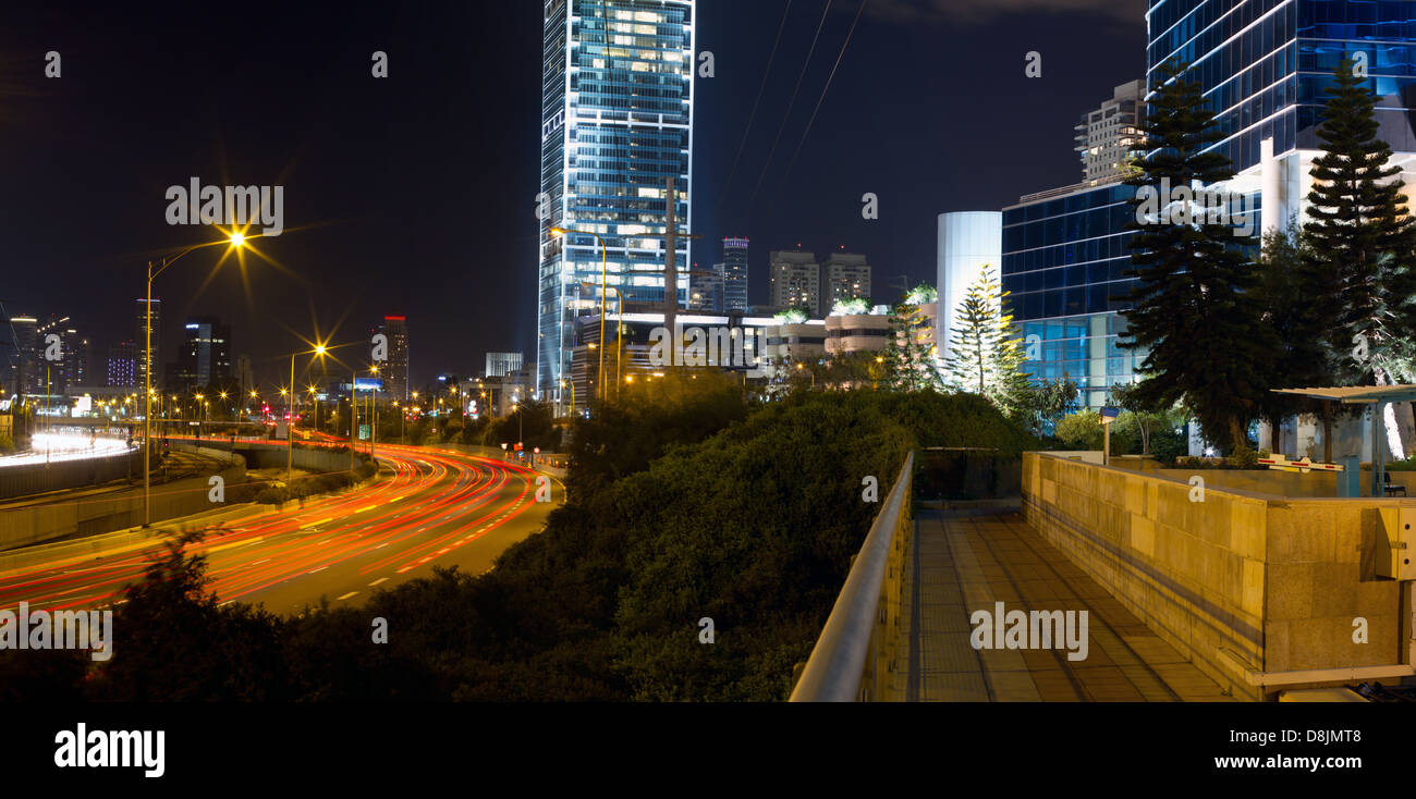 Nuit à Tel Aviv. Banque D'Images