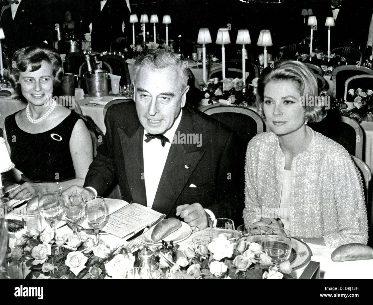 La princesse Grace de Monaco avec Louis Mountbatten sur 1965 Banque D'Images