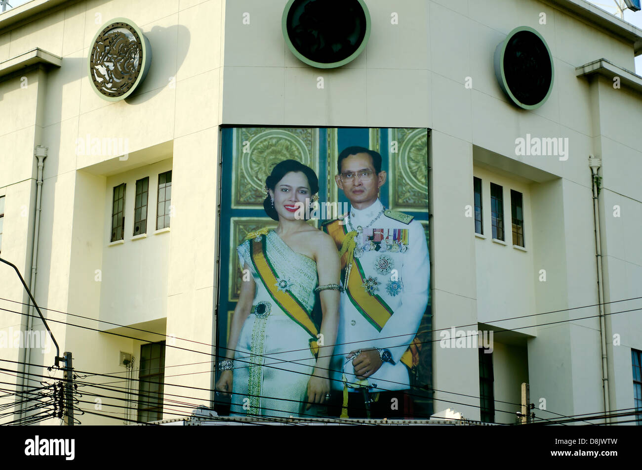Le roi Bhumibol Adulyadej de Thaïlande et sa femme photo, Bangkok Banque D'Images