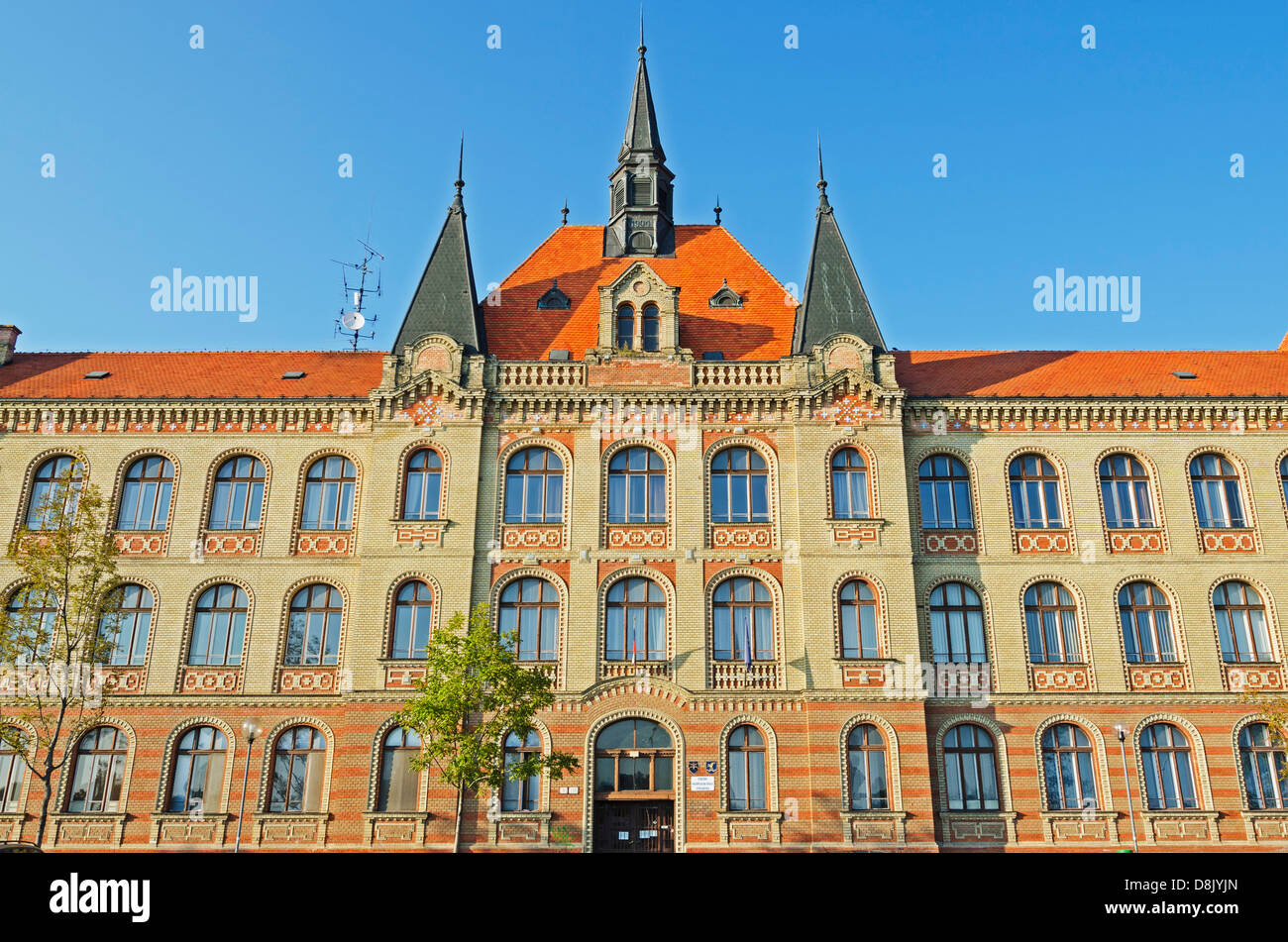 Bâtiment de l'école primaire ; Bratislava, Slovaquie, Europe Banque D'Images