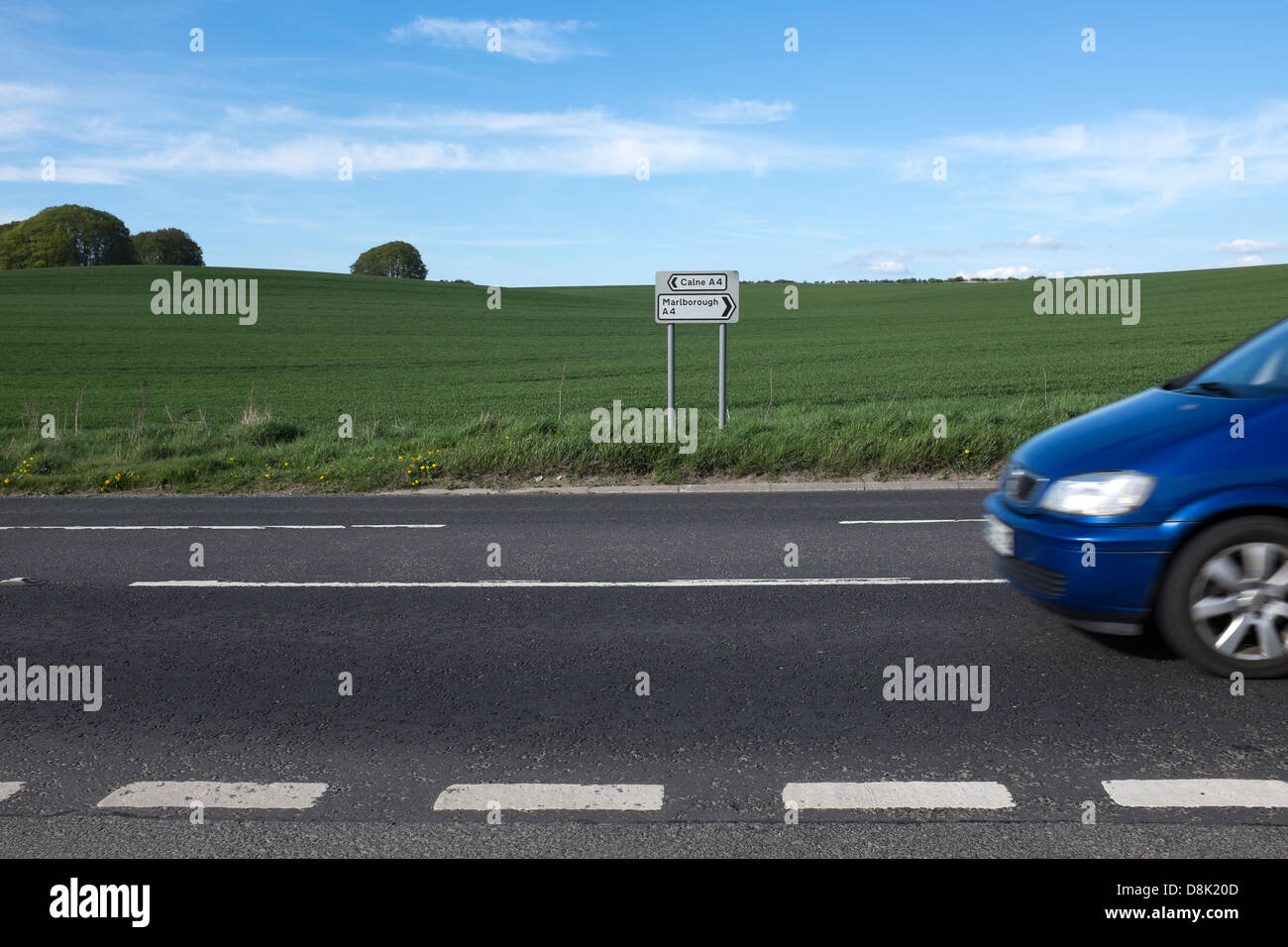 La route A4 entre Calne et Marlborough Banque D'Images