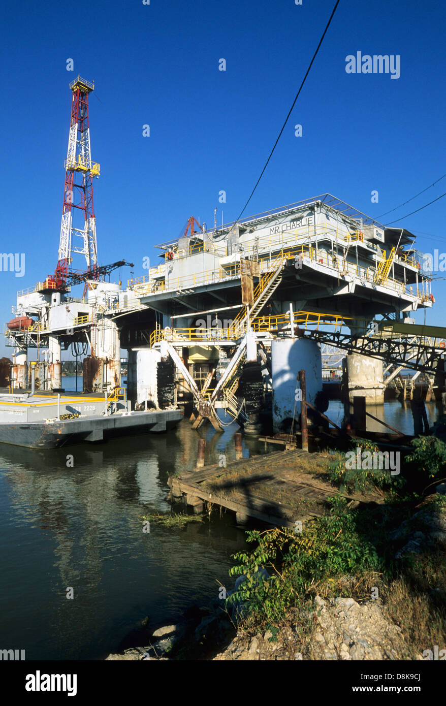 Elk283-4490v la Louisiane, pays Cajun, Mississippi River, Morgan City, Musée du Pétrole La charge même éteint, M. Charlie drilling rig Banque D'Images