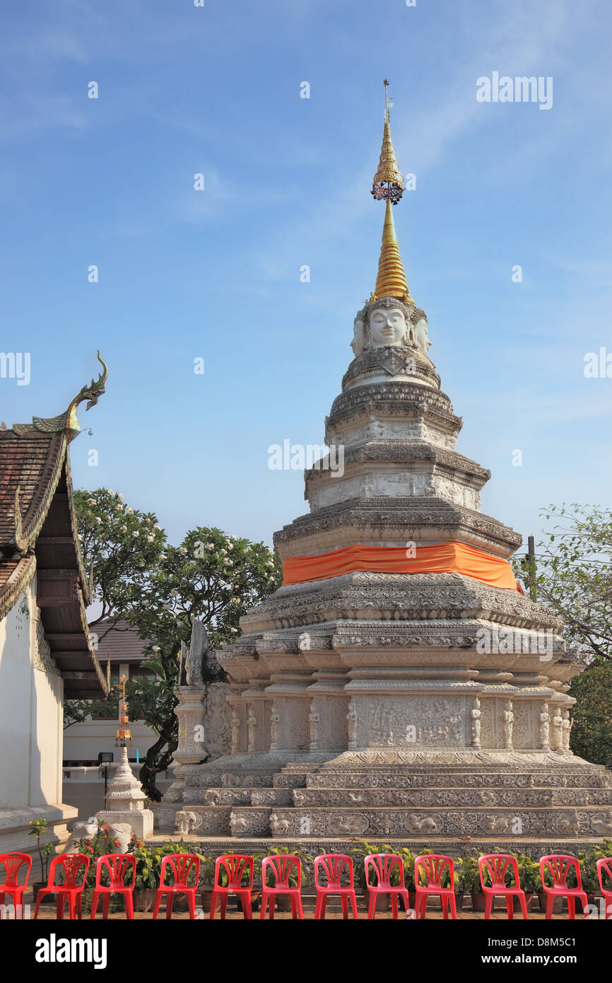 Bâtiment religieux - un énorme stupa Banque D'Images