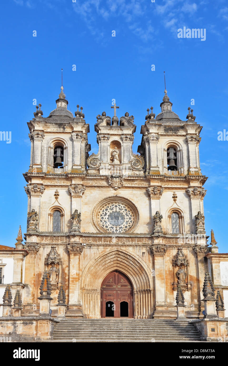 La façade d'un couvent catholique Banque D'Images