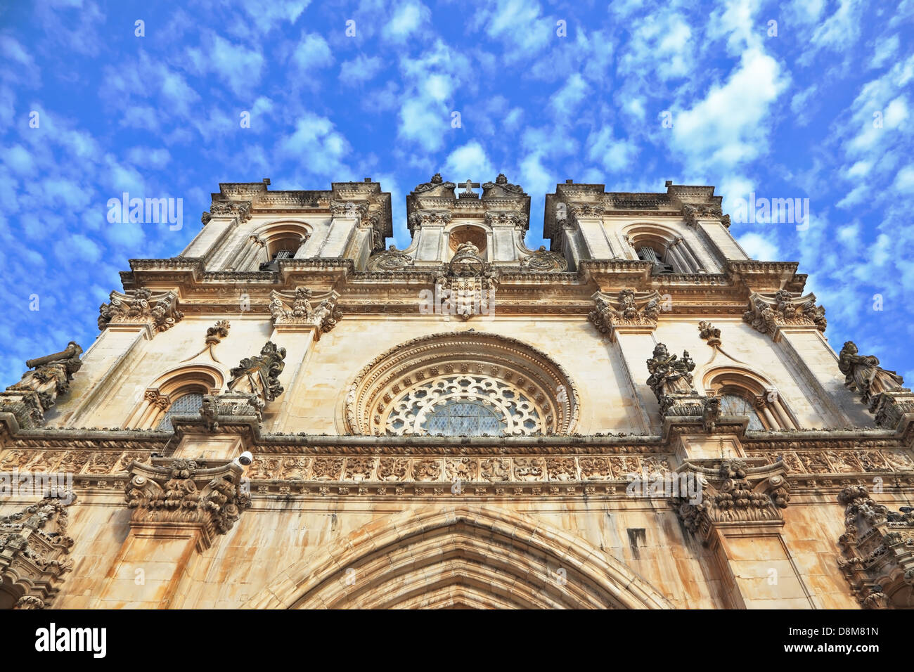 La façade de l'église catholique romaine Banque D'Images