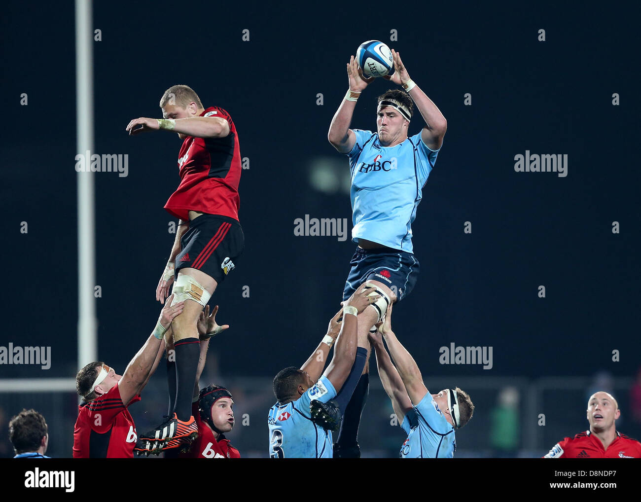 Christchurch, Nouvelle-Zélande. Le 31 mai 2013. Kane Douglas de la balle sortie de ligne prend Waratahs. Croisés contre Waratahs. 2013 Investec Super Rugby. AMI Stadium, Christchurch, Nouvelle-Zélande. Vendredi 31 mai 2013. Credit : Action Plus Sport Images/Alamy Live News Banque D'Images Christchurch, Nouvelle-Zélande. Le 31 mai 2013. Kane Douglas de la balle sortie de ligne prend Waratahs. Croisés contre Waratahs. 2013 Investec Super Rugby. AMI Stadium, Christchurch, Nouvelle-Zélande. Vendredi 31 mai 2013. Credit : Action Plus Sport Images/Alamy Live News Banque D'Images