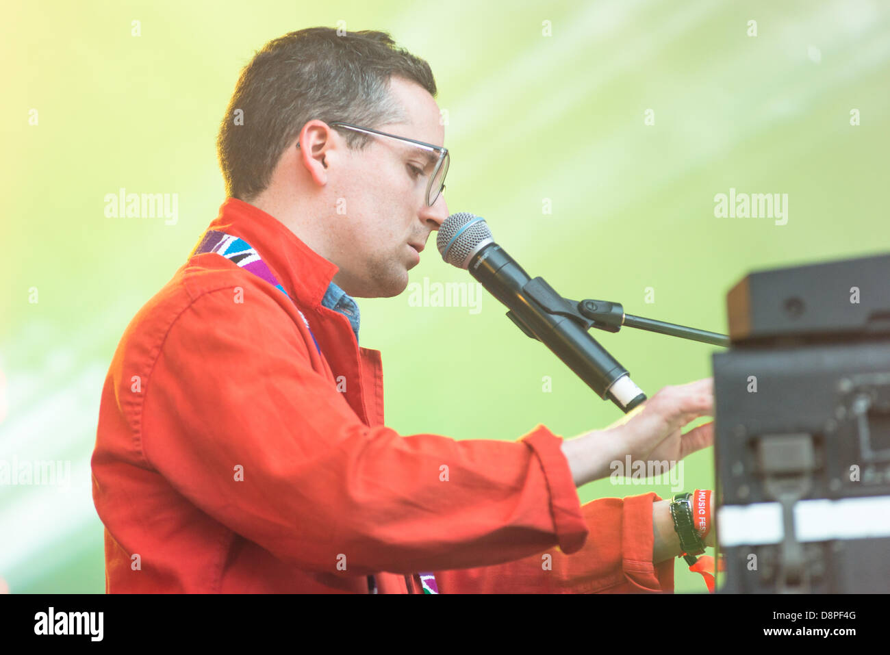 Moscou, Russie. 1er juin 2013.Alexis Taylor (Hot Chip) jouant sur Moscou Ahmad Tea Music Festival. Moscou, 1 juin, 2013 : Crédit d'Alyaksandr Stzhalkouski/Alamy Live News Banque D'Images