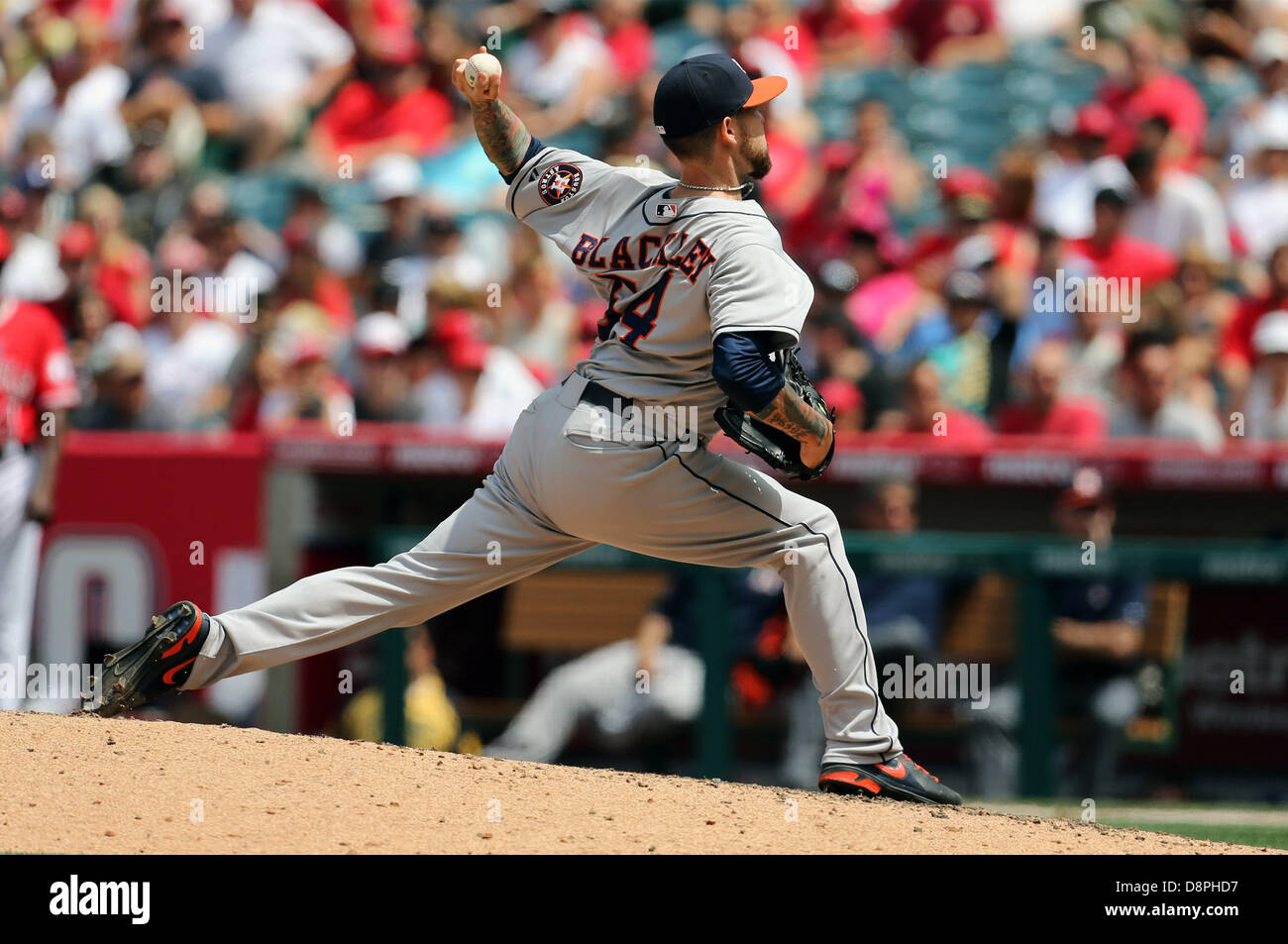 Anaheim, Californie, USA. 2 juin 2013. Astros de Houston lanceur droitier Travis Blackley (54) emplacements au cours de la Petite Ligue de jours et le jeu entre les Astros de Houston et les Angels de Los Angeles au Angel Stadium le 2 juin 2013 à Anaheim, en Californie. Rob Carmell/CSM/Alamy Live News Banque D'Images