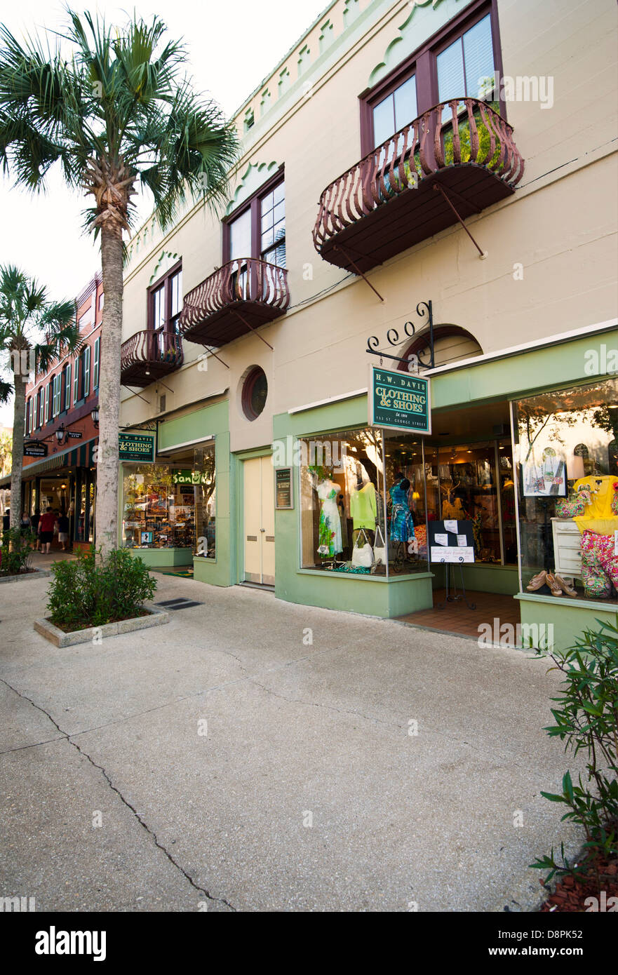 H.W. Les vêtements et chaussures Davis,152 St George St, St Augustine, Floride Banque D'Images