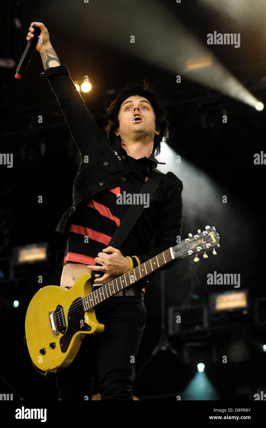 Green Day joue l'Emirates Stadium le 01/06/2013 à l'Emirates Stadium, Londres. Les personnes sur la photo : Billie Joe Armstrong. Photo par Julie Edwards Banque D'Images