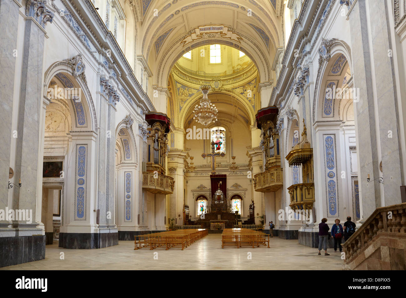 Piaza Armerina, vue de l'intérieur de la cathédrale baroque de 1768, Sicile, Italie Banque D'Images