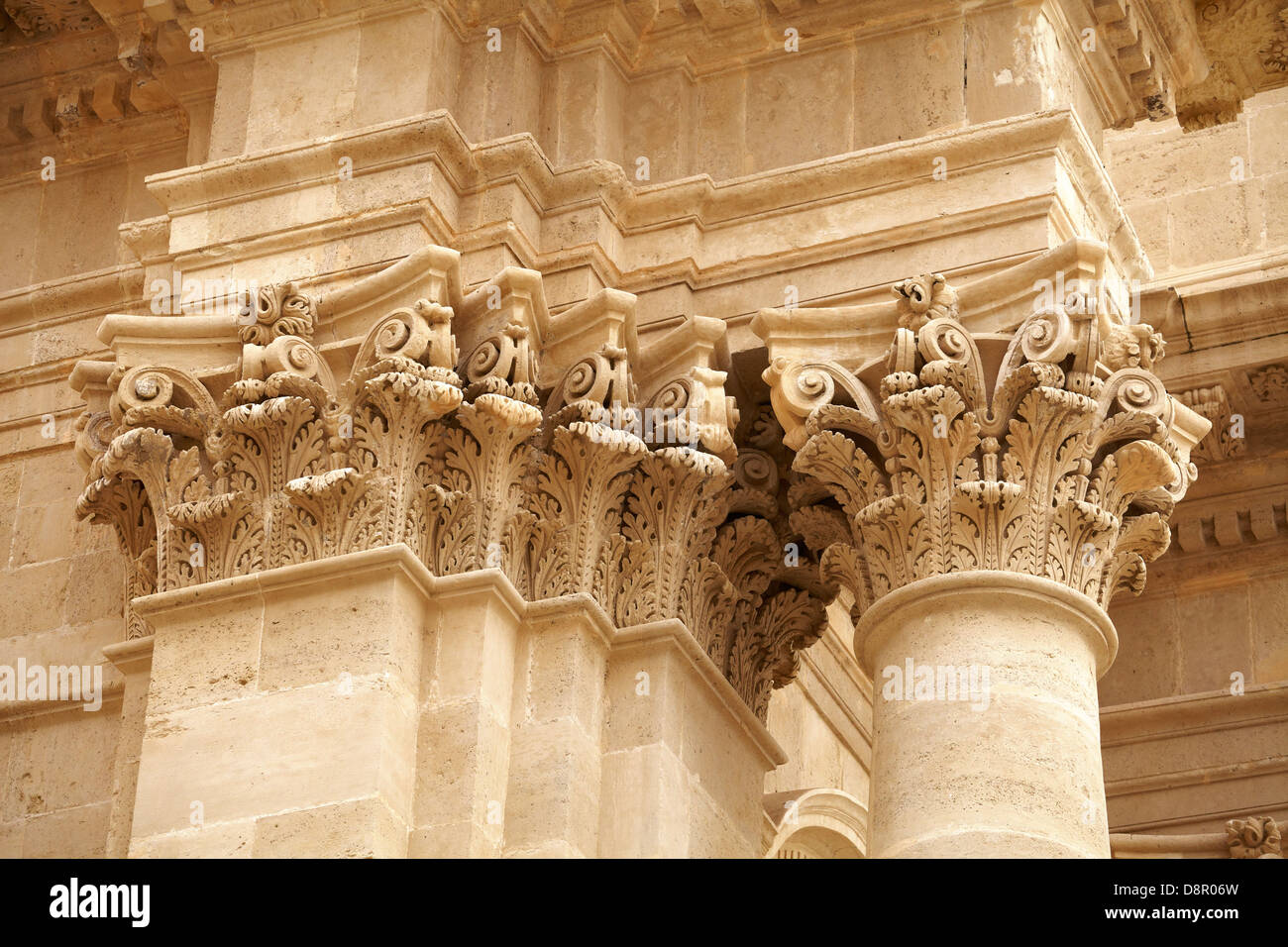 Détail de l'architecture baroque de la Cathédrale ou Duomo de Florence (Firenze), Sicile, Italie l'UNESCO Banque D'Images